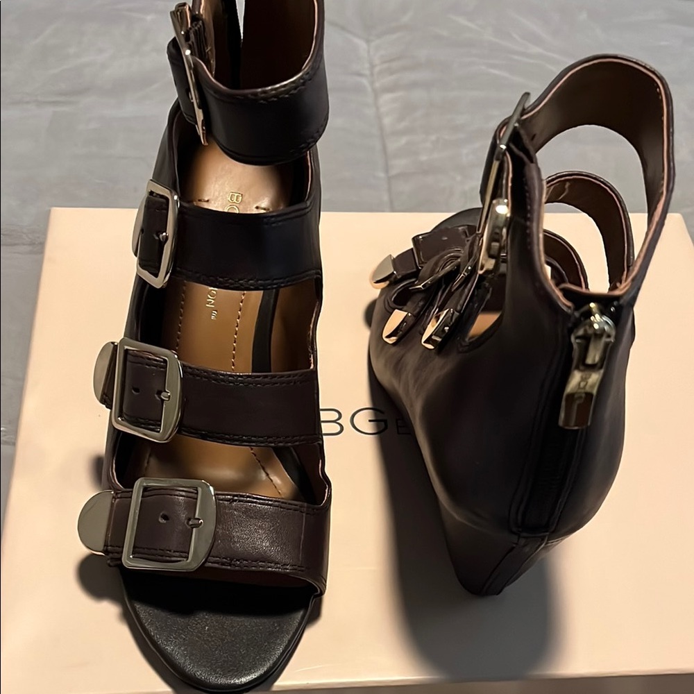 BCBG Women's Black Leather Sandals